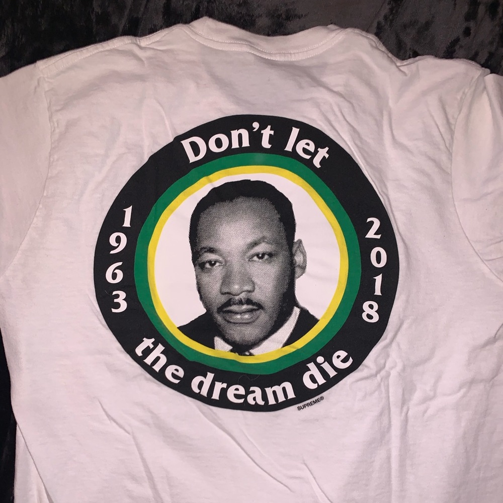 Supreme T-Shirt